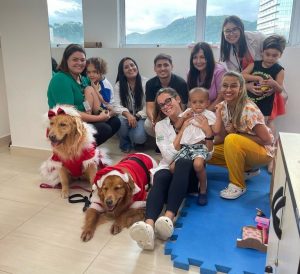 Plano Santa Saúde recebe nova visita dos cães terapeutas Mel e Boris